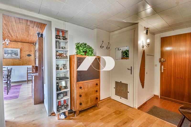 Appartement - 95 m² - 3 pièces