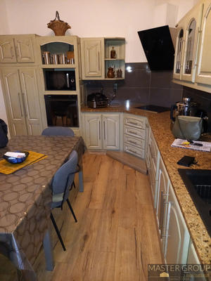 Villa - 300 m² - 9 pièces