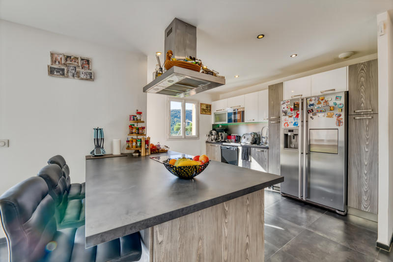 Maison - 106 m² - 4 pièces