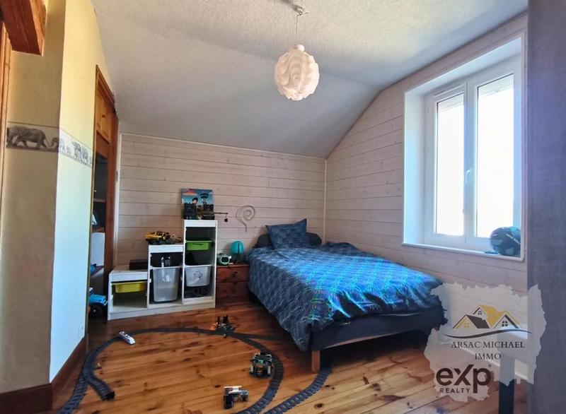 Pavillon - 124 m² - 6 pièces