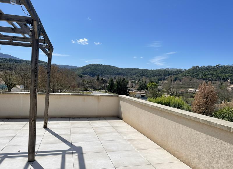 Villa - 124 m² - 6 pièces
