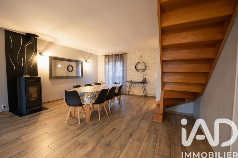 Maison - 179 m² - 9 pièces
