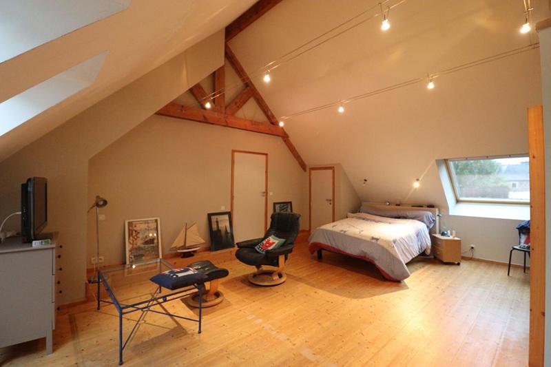 Maison - 237 m² - 8 pièces