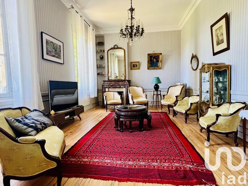 Maison - 310 m² - 10 pièces