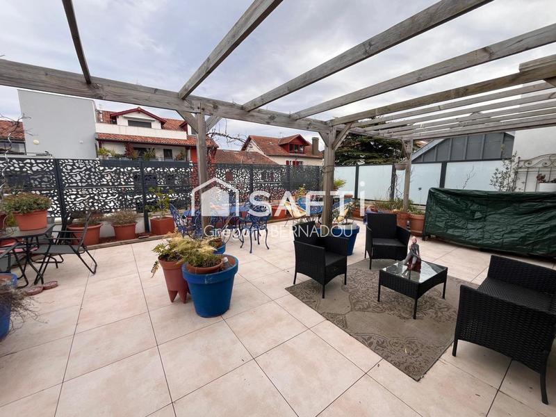 Appartement - 163 m² - 5 pièces