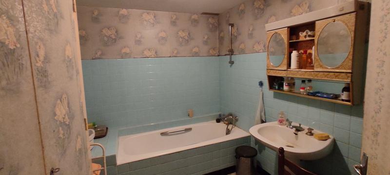 Maison - 243 m² - 8 pièces