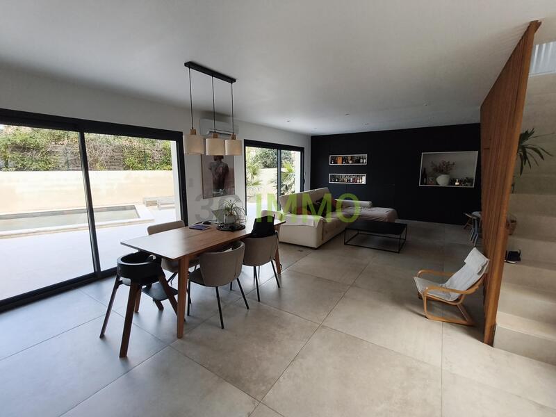 Maison - 135 m² - 5 pièces