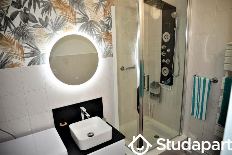 Chambre - 13 m² - 1 pièce