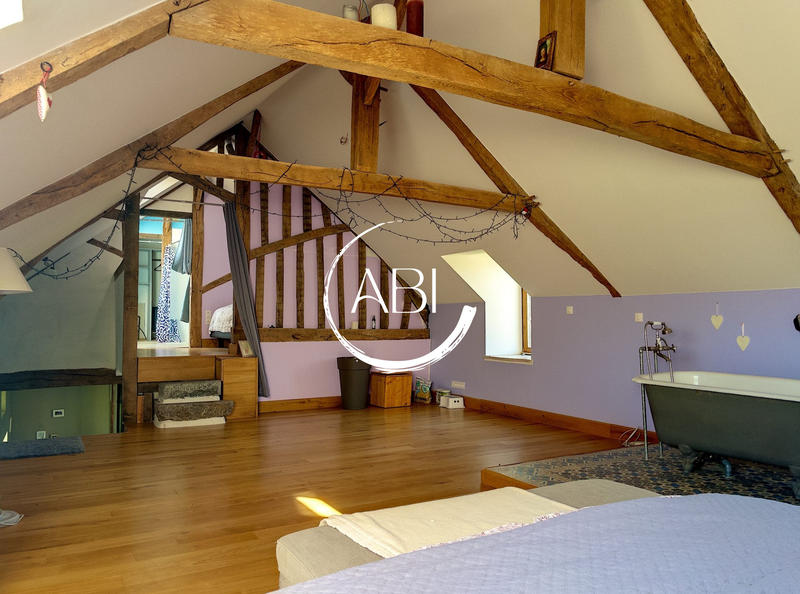 Maison ancienne - 137 m² - 3 pièces