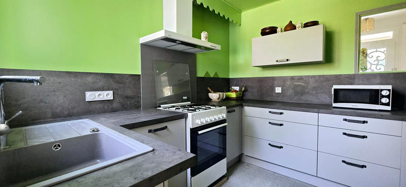 Maison - 98 m² - 5 pièces