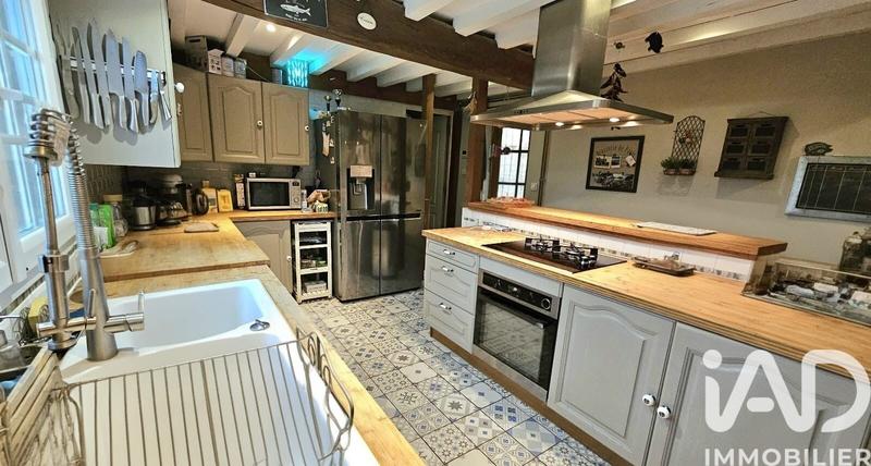 Maison - 200 m² - 8 pièces