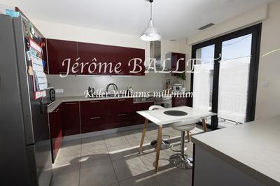 Maison - 180 m² - 6 pièces