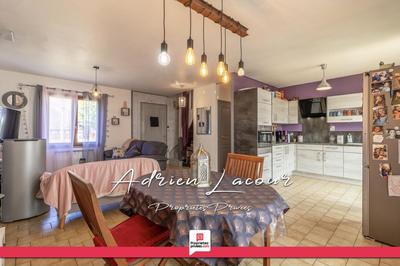 Maison - 97 m² - 7 pièces