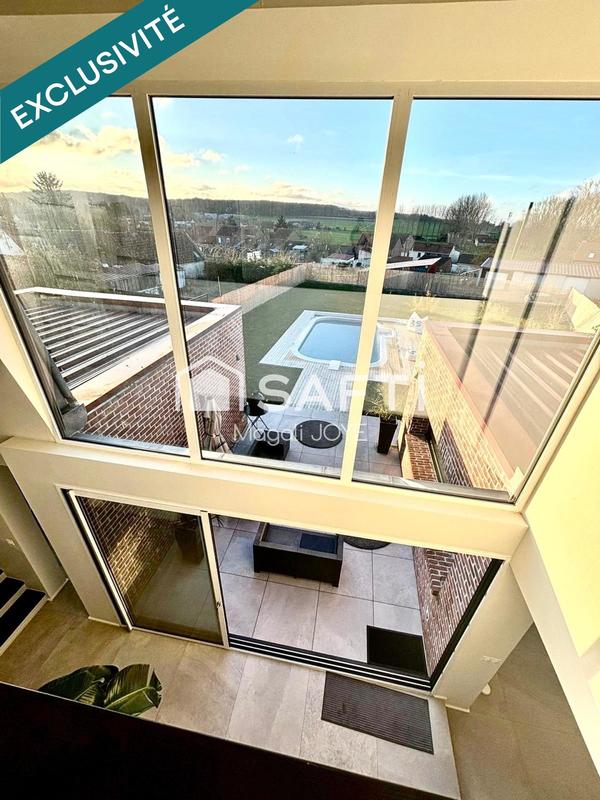 Maison - 235 m² - 7 pièces