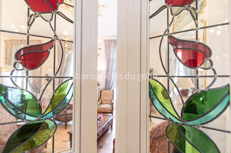 Appartement - 254 m² - 6 pièces