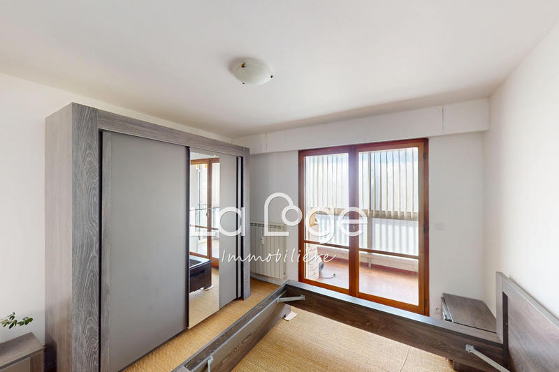 Appartement - 113 m² - 5 pièces