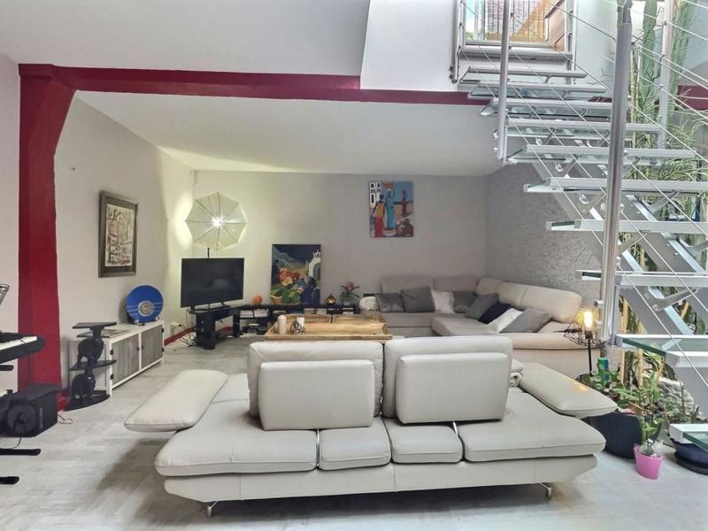 Loft - 113 m² - 3 pièces