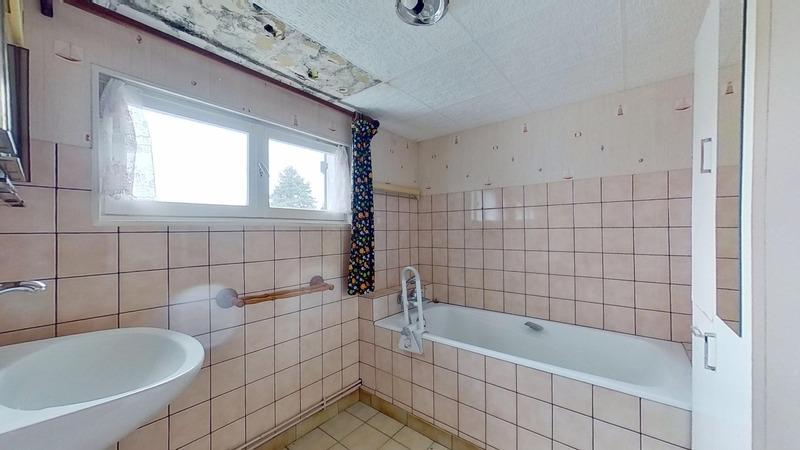 Maison - 225 m² - 8 pièces