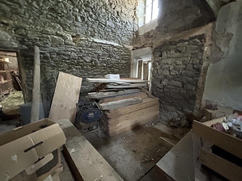 Maison - 300 m² - 5 pièces