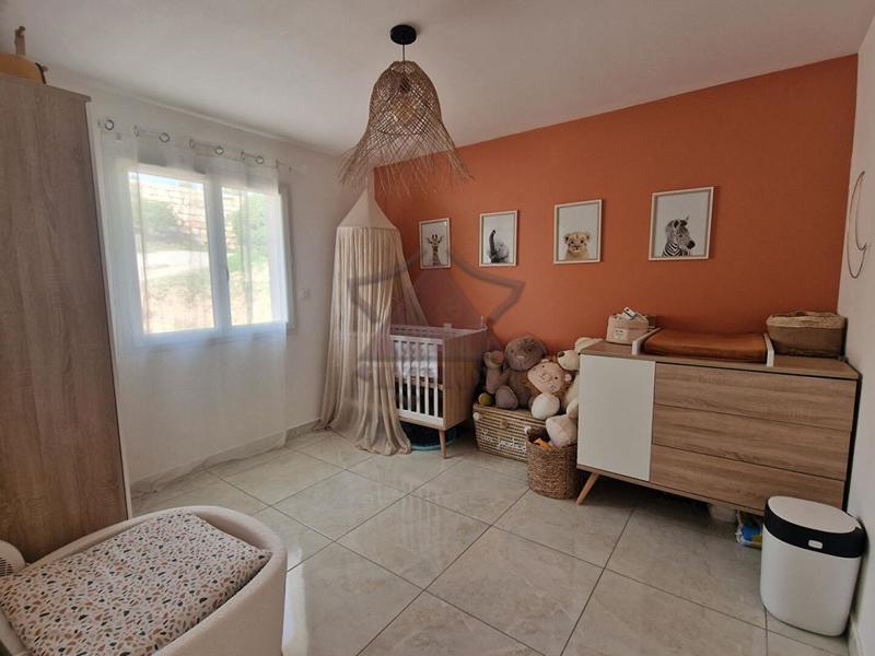 Villa - 100 m² - 4 pièces