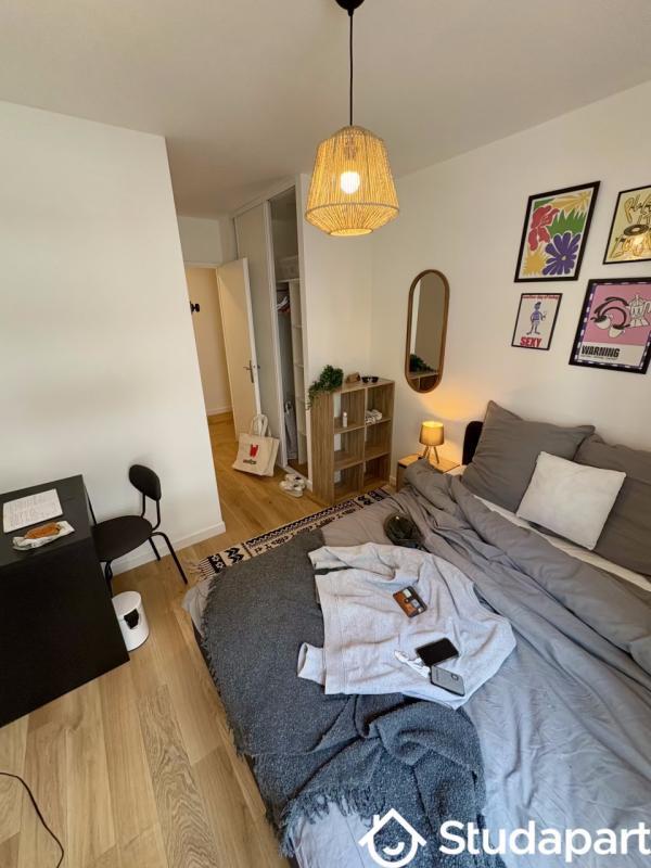 Chambre - 10 m² - 1 pièce