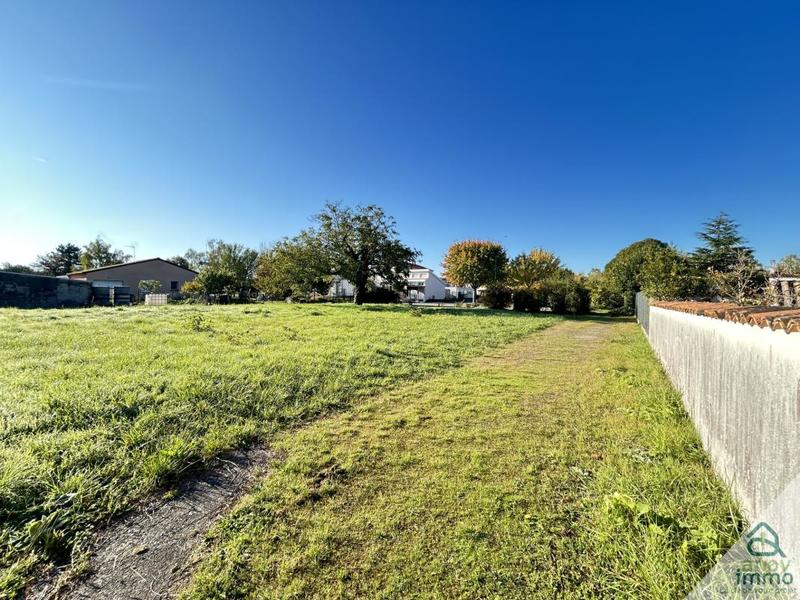 Terrain constructible - 1 376 m²