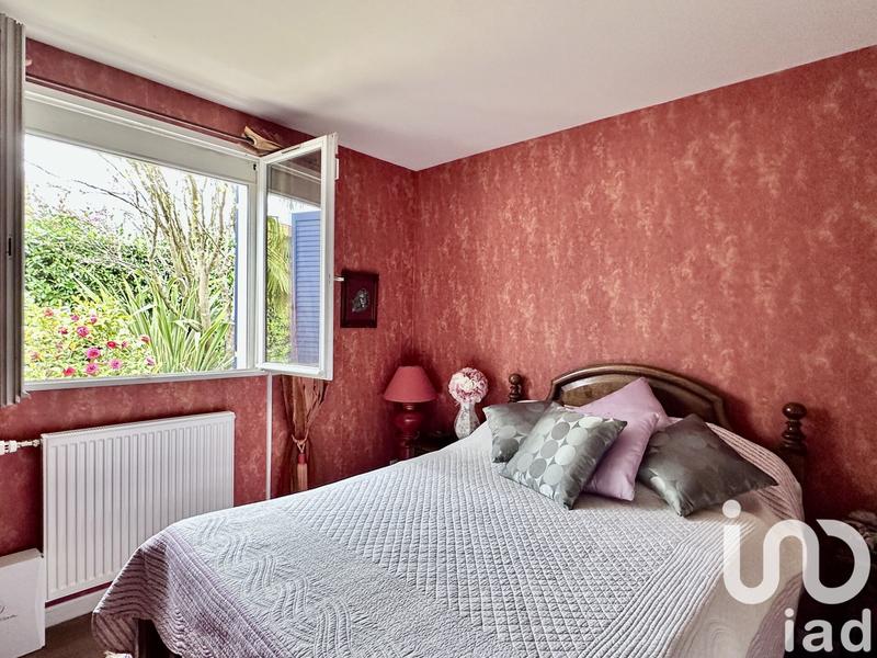 Maison - 255 m² - 8 pièces