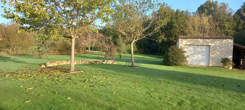 Maison - 185 m² - 9 pièces