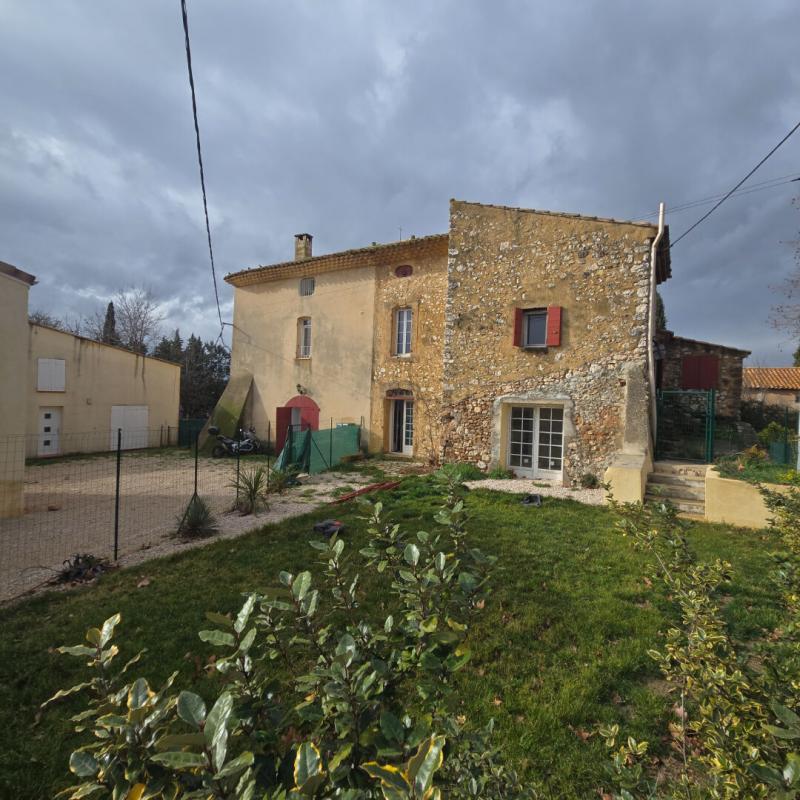 Maison - 140 m² - 7 pièces