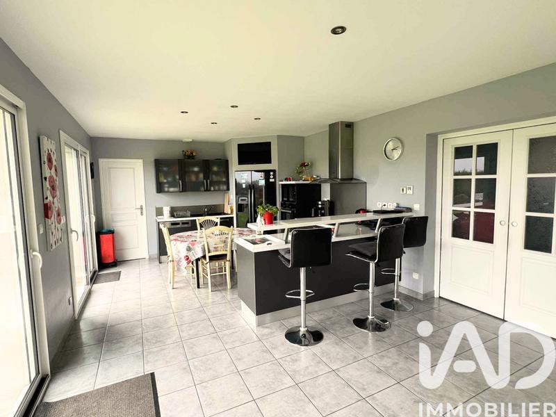 Maison - 185 m² - 6 pièces