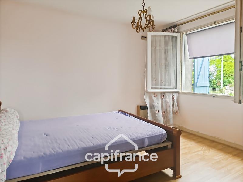 Maison - 235 m² - 7 pièces