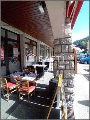 Local commercial - 84 m² - 3 pièces