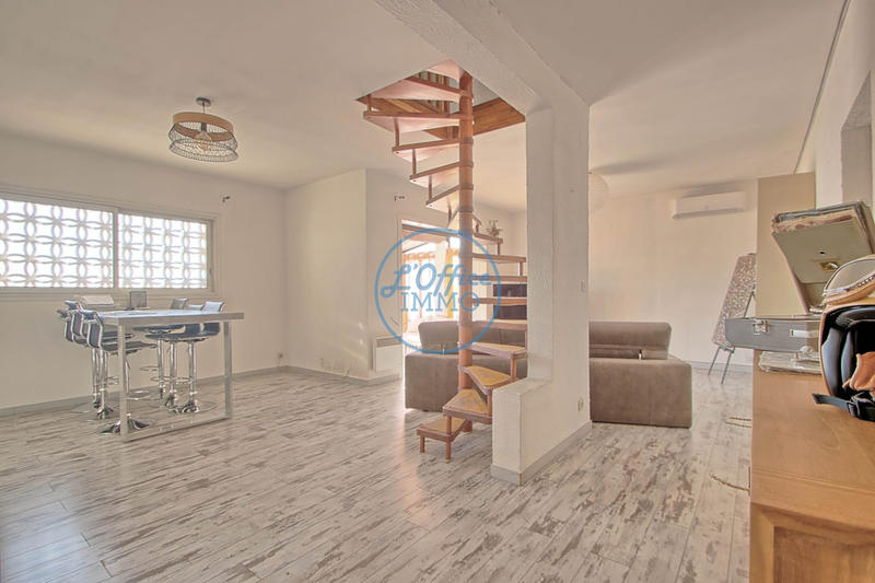 Maison - 179 m² - 7 pièces