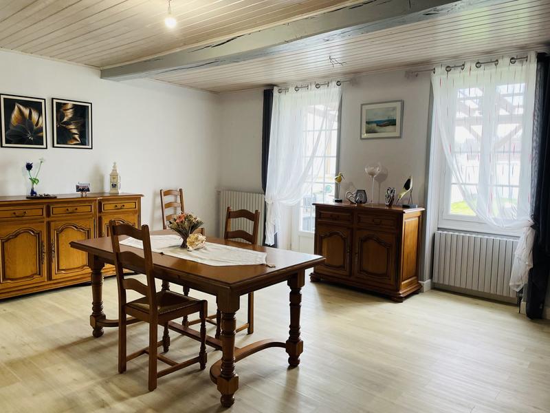 Maison - 170 m² - 7 pièces