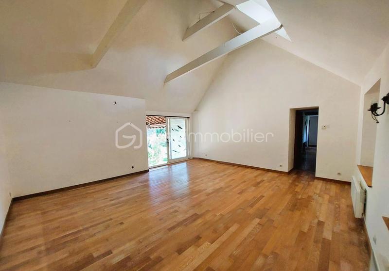 Maison en pierre - 178 m² - 7 pièces