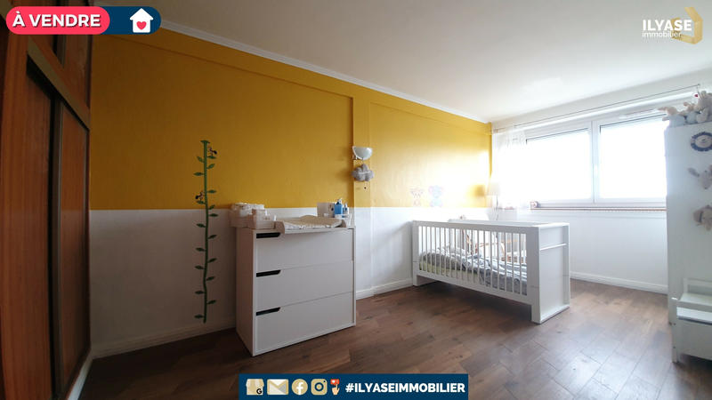 Appartement - 81 m² - 3 pièces