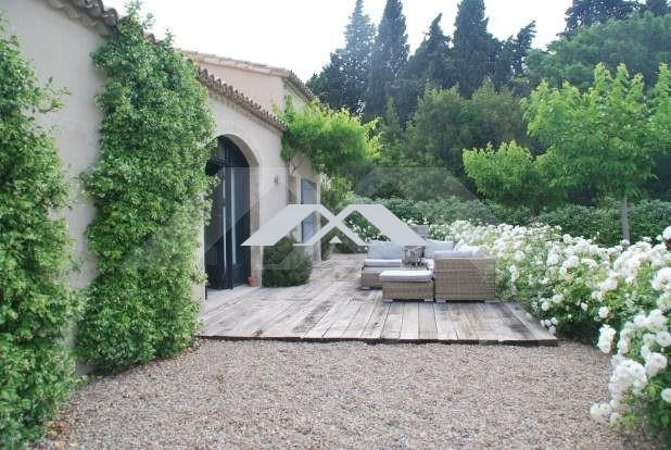 Maison - 280 m² - 7 pièces