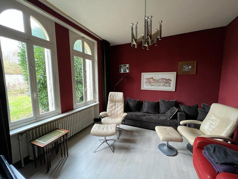 Propriété - 350 m² - 14 pièces