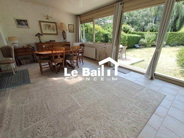 Maison - 128 m² - 7 pièces