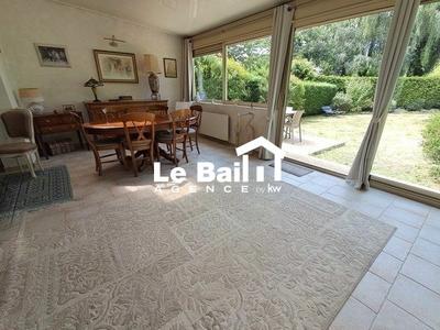 Maison - 128 m² - 7 pièces