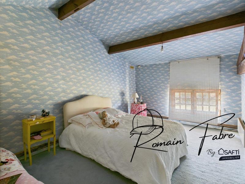 Maison - 310 m² - 12 pièces