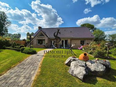 Maison - 137 m² - 6 pièces