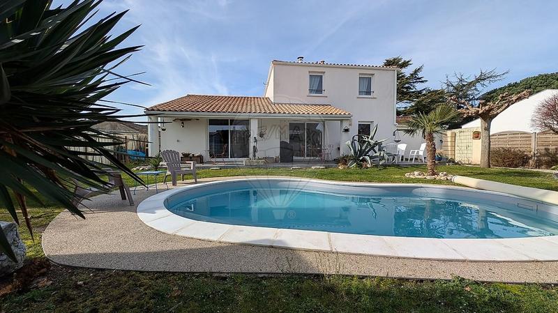 Maison - 133 m² - 6 pièces