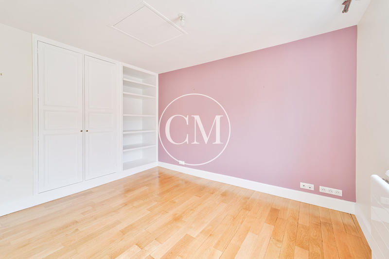 Hôtel particulier - 235 m² - 7 pièces