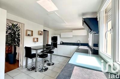 Maison - 88 m² - 4 pièces