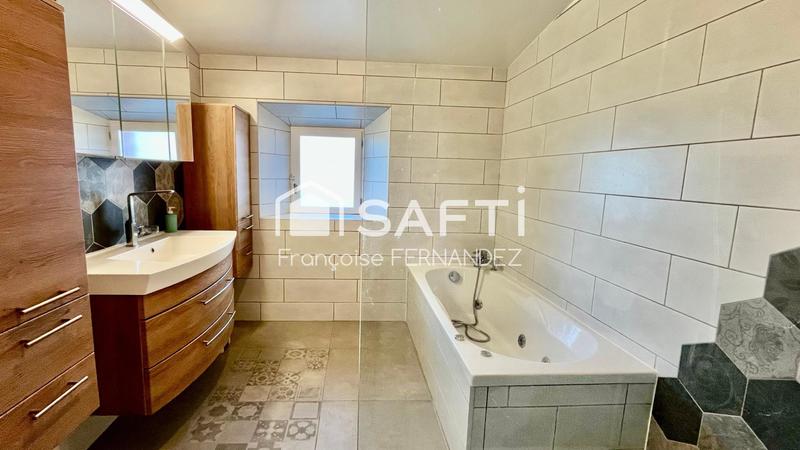 Maison - 156 m² - 6 pièces