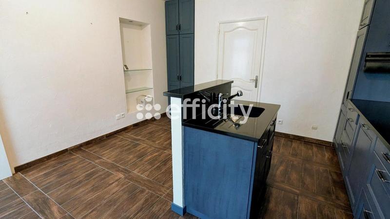 Maison - 179 m² - 6 pièces