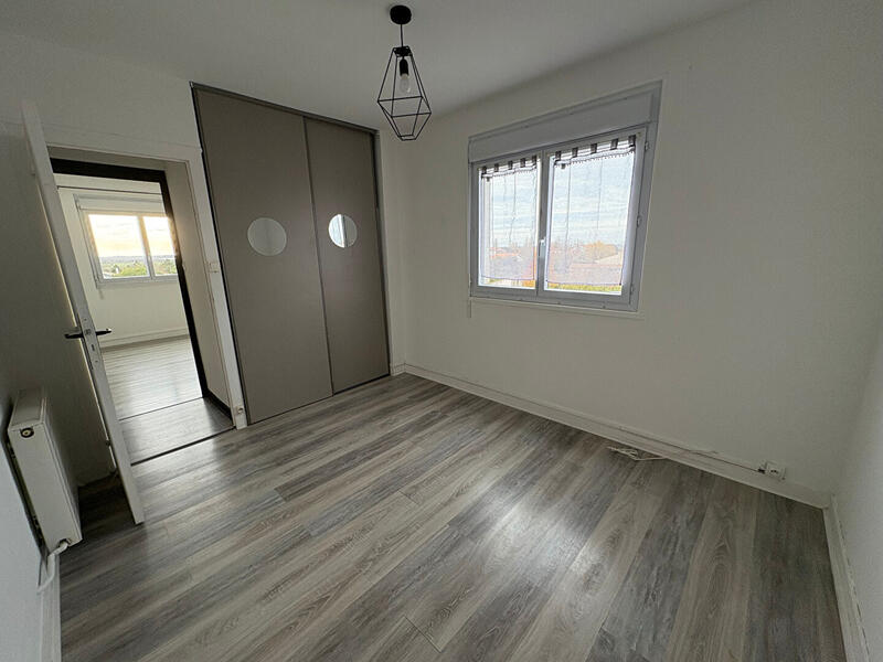 Appartement - 70 m² - 4 pièces