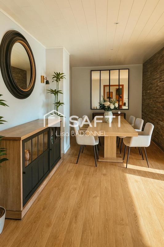 Maison - 243 m² - 8 pièces