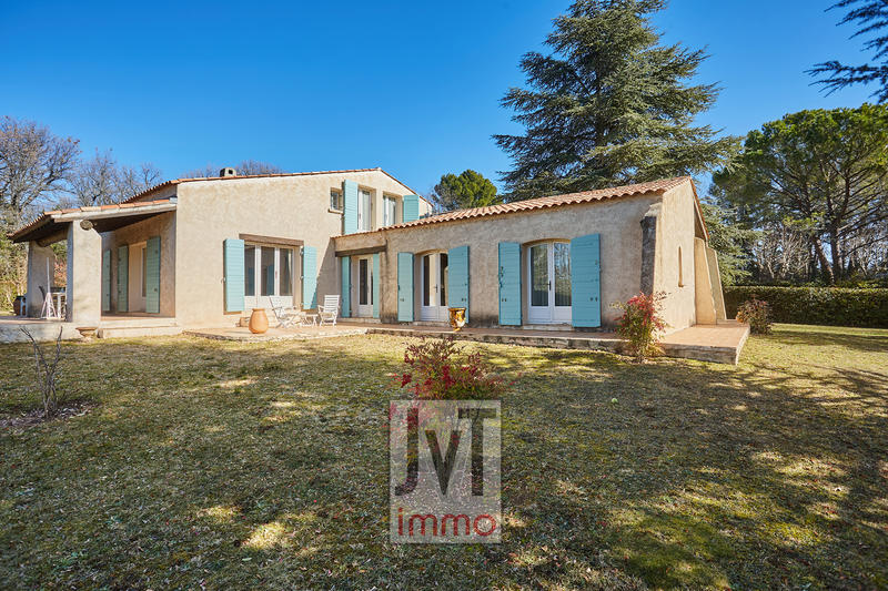 Villa - 200 m² - 7 pièces